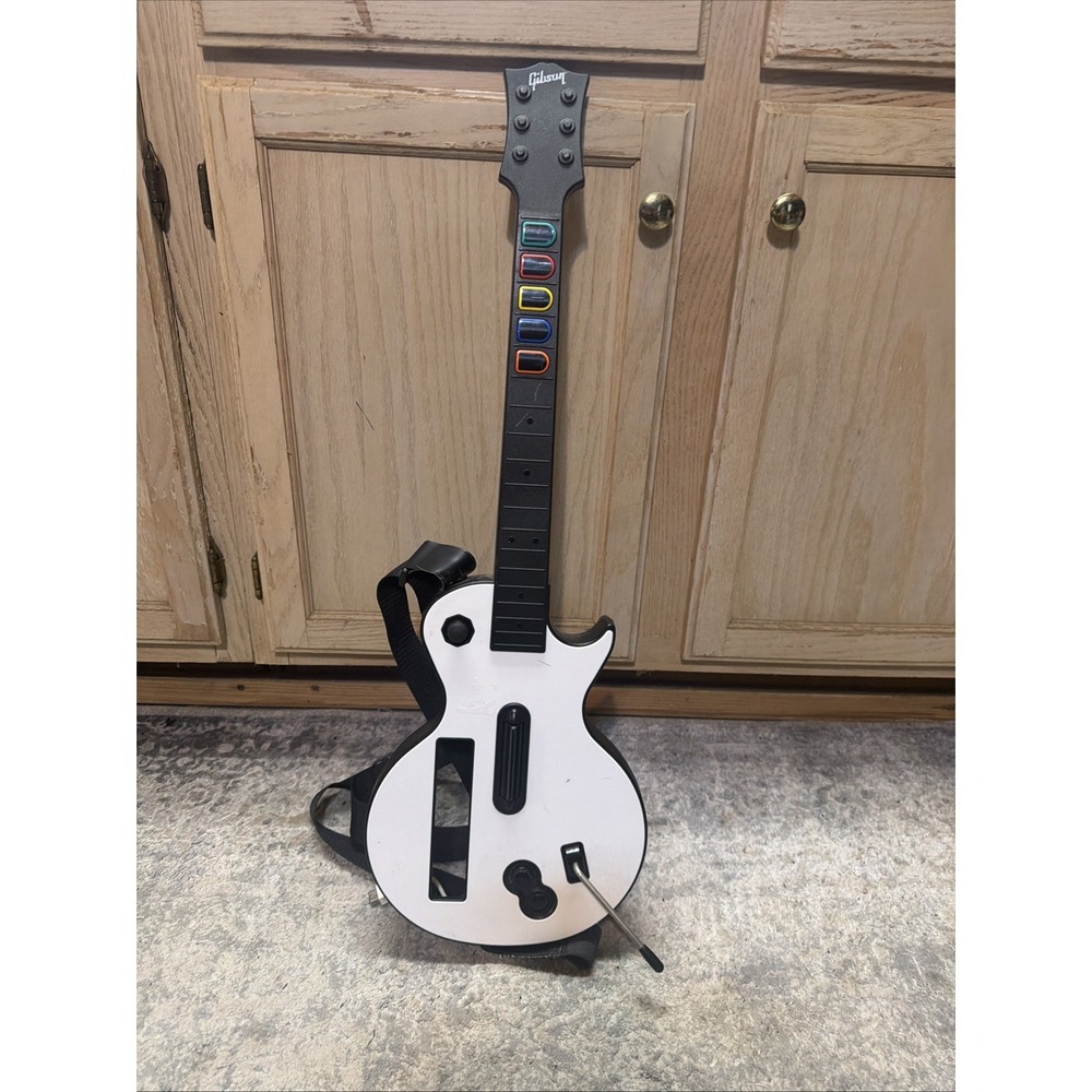 Wii Guitar Hero Gibson Les Paul White Wireless Guitar w/ Strap Back Cover